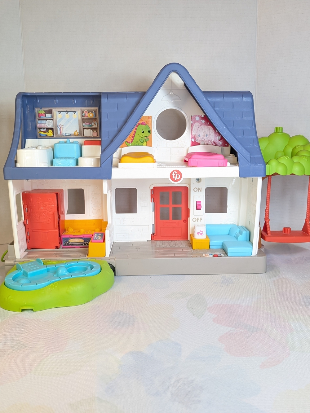 Fisher-Price Little People Friends Together Play House
